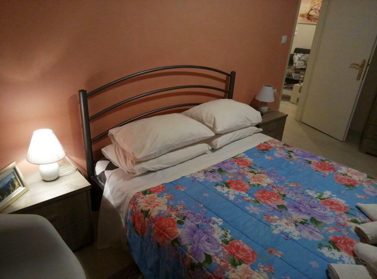 Beautiful Apartment In The Heart Of The City Corfu  Exterior photo